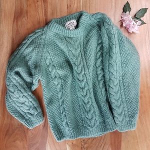 Rare YETI Hand knit Chunky Wool Sweater x Sz Medium/Large